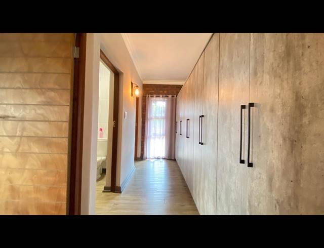 3 BEDROOM HOUSE FOR SALE IN VULINTABA COUNTRY ESTATE